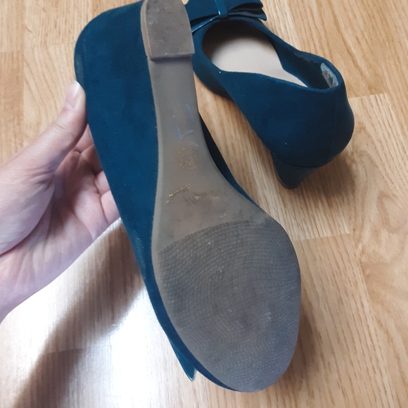 NWOB Madeline stuart wedge heels - Picture 3 of 3